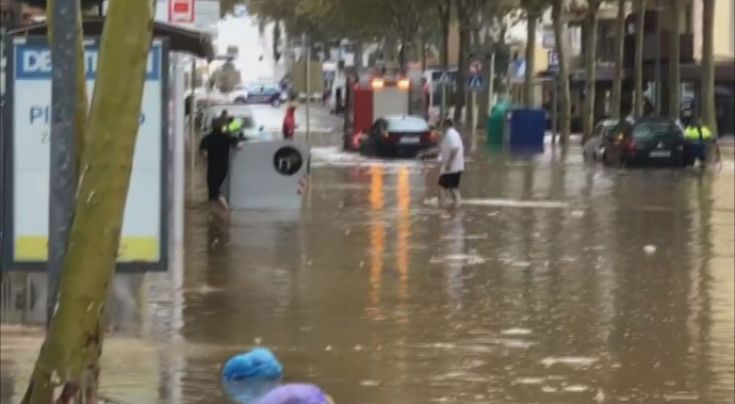 Inundación en las calles de Sant Feliu y S'Agaró